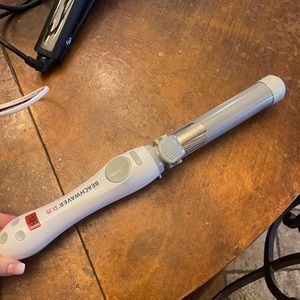 Beachwaver 1.25” new